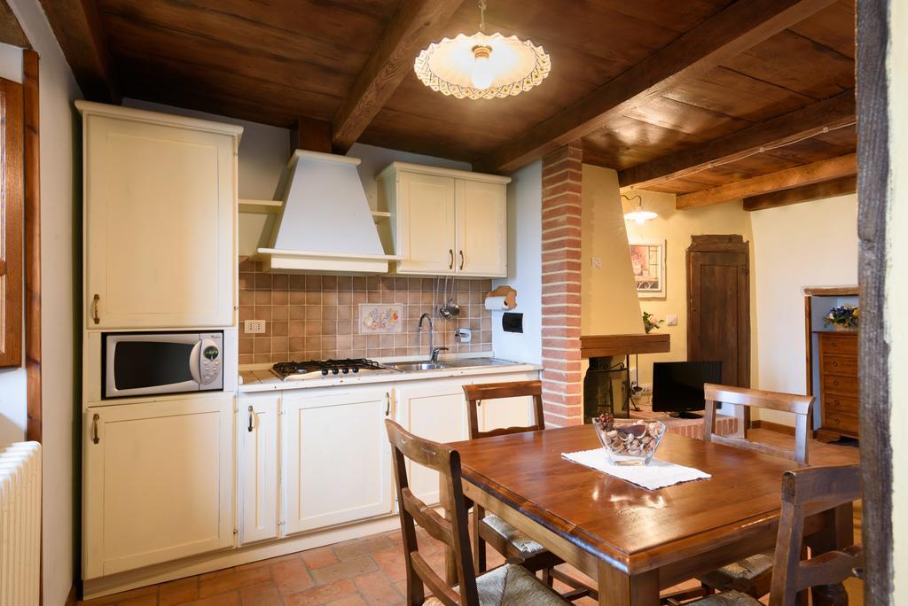 Il Borgo Dei Corsi - Charming Holiday Apartments Ortignano Raggiolo エクステリア 写真