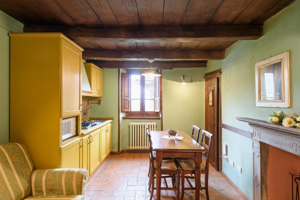 Il Borgo Dei Corsi - Charming Holiday Apartments Ortignano Raggiolo エクステリア 写真