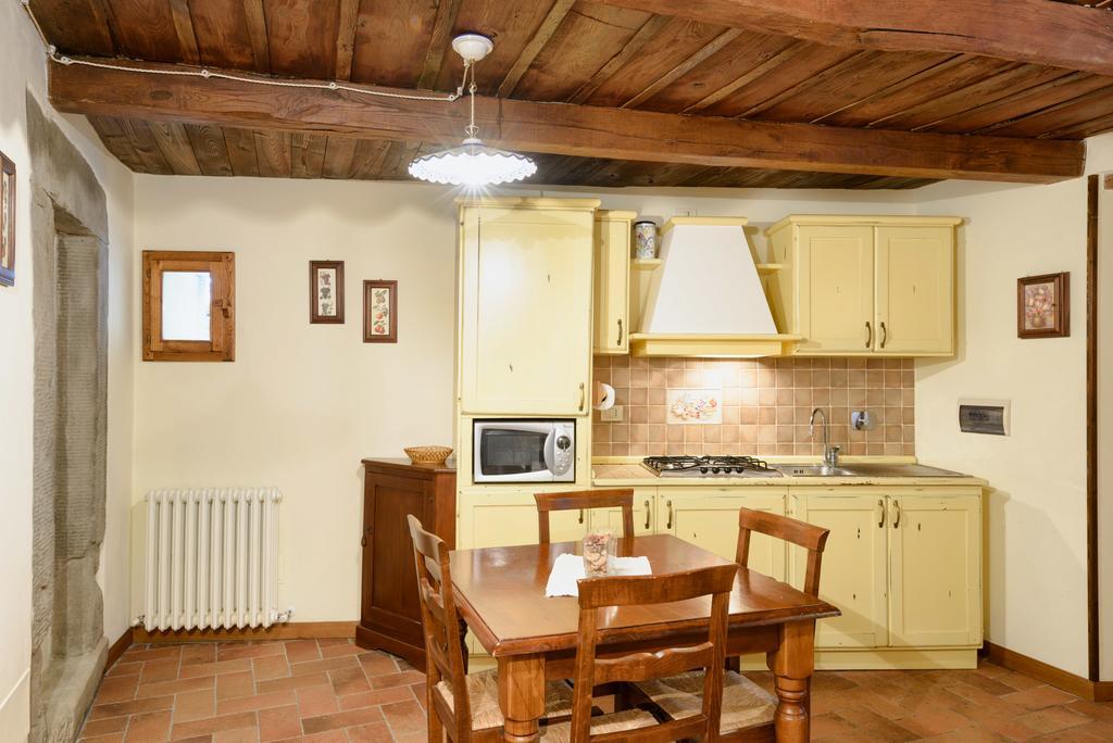 Il Borgo Dei Corsi - Charming Holiday Apartments Ortignano Raggiolo エクステリア 写真