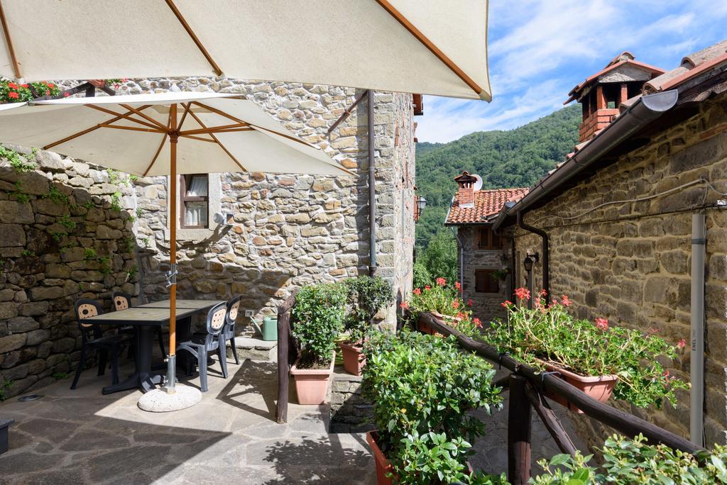 Il Borgo Dei Corsi - Charming Holiday Apartments Ortignano Raggiolo エクステリア 写真