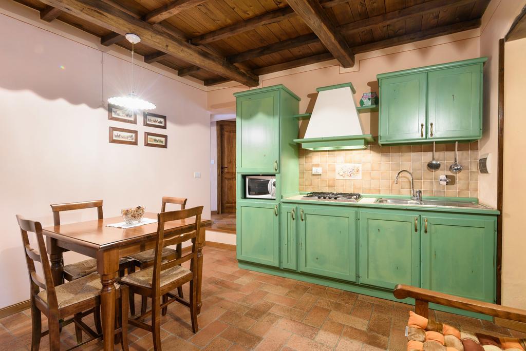 Il Borgo Dei Corsi - Charming Holiday Apartments Ortignano Raggiolo エクステリア 写真