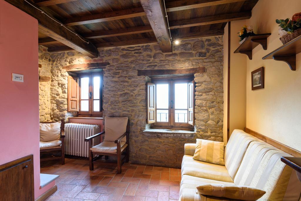 Il Borgo Dei Corsi - Charming Holiday Apartments Ortignano Raggiolo エクステリア 写真