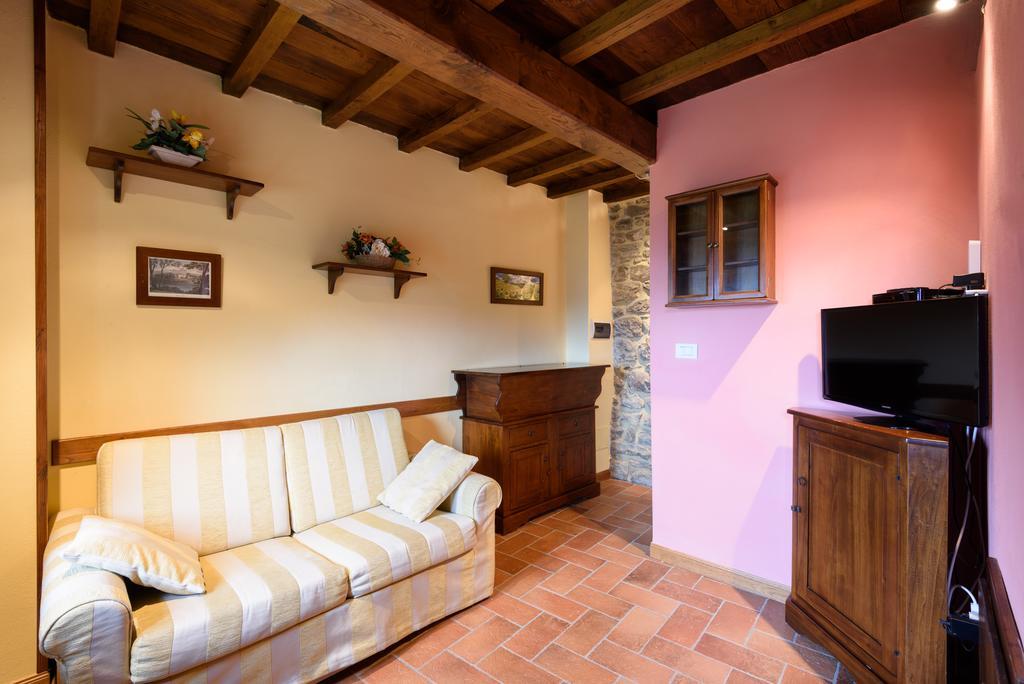 Il Borgo Dei Corsi - Charming Holiday Apartments Ortignano Raggiolo エクステリア 写真